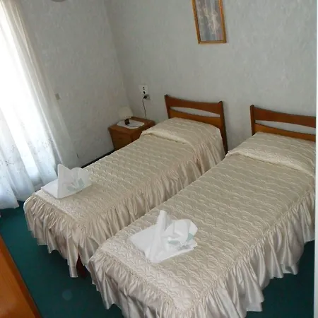 Andreis Отель 2*