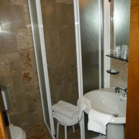 Andreis Ξενοδοχείο 2*