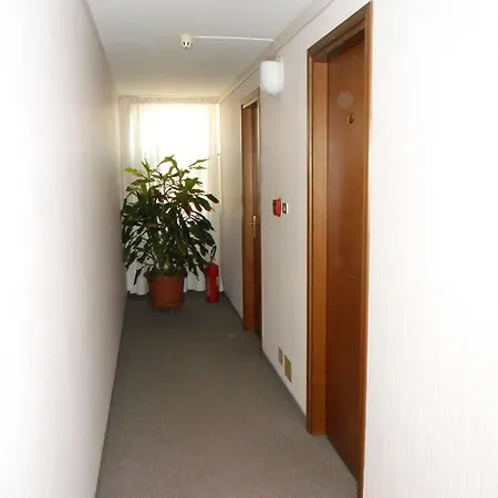 Ξενοδοχείο Andreis 2*