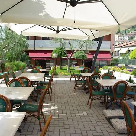 Andreis 2* 카바욘베로네세